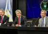 Caputo flexibiliza préstamos en dólares